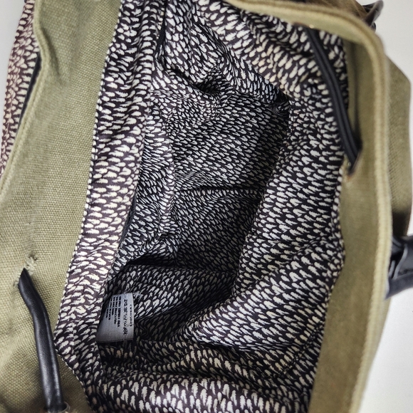 DREAM CONTROL Utility Multi-Pocket Backpack With Patches UNISEX - Picture 11 of 13